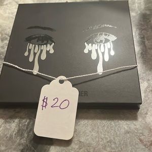 Kylie Jenner eyeshadow